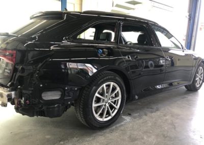 Audi A6 schwarz lackiert