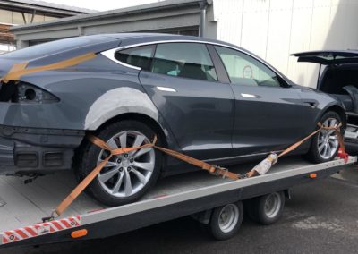 Tesla Autolackierung 1